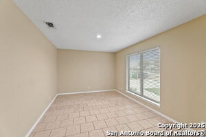 Building Photo - 554 Bertetti Dr