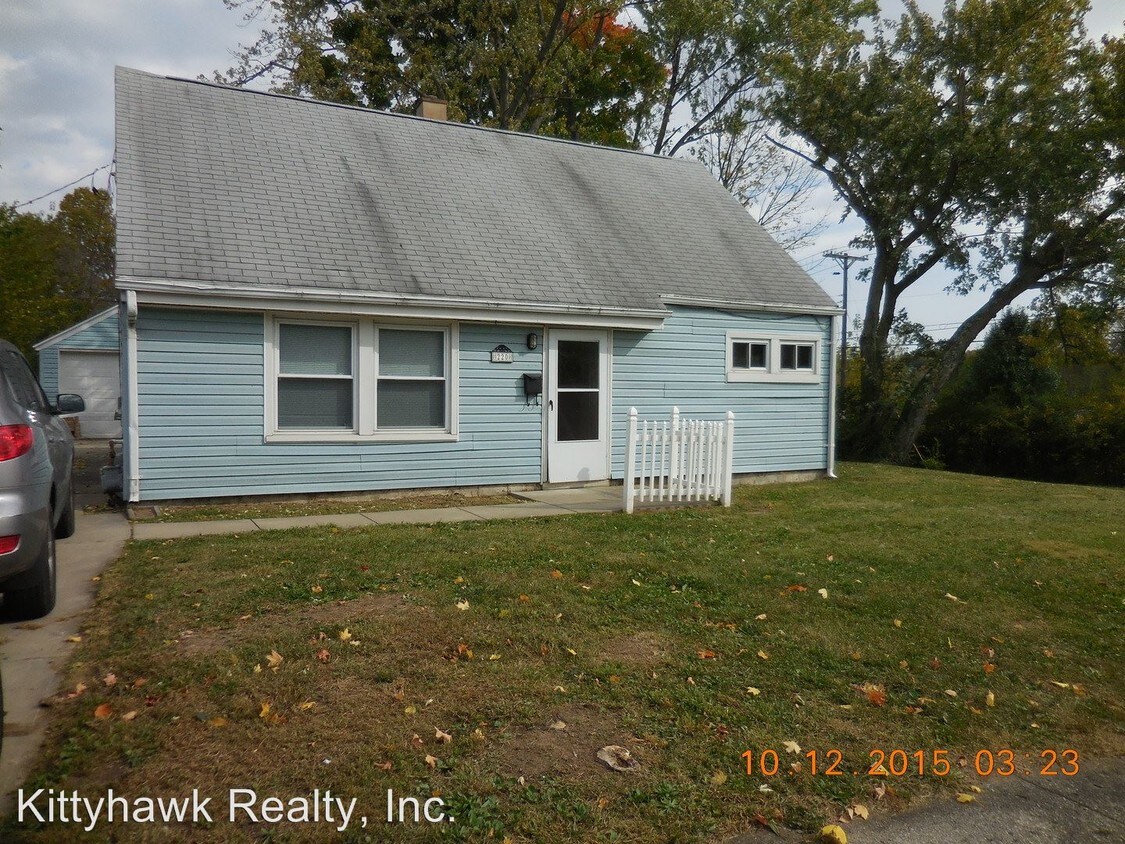 Primary Photo - 220 Valentine Dr