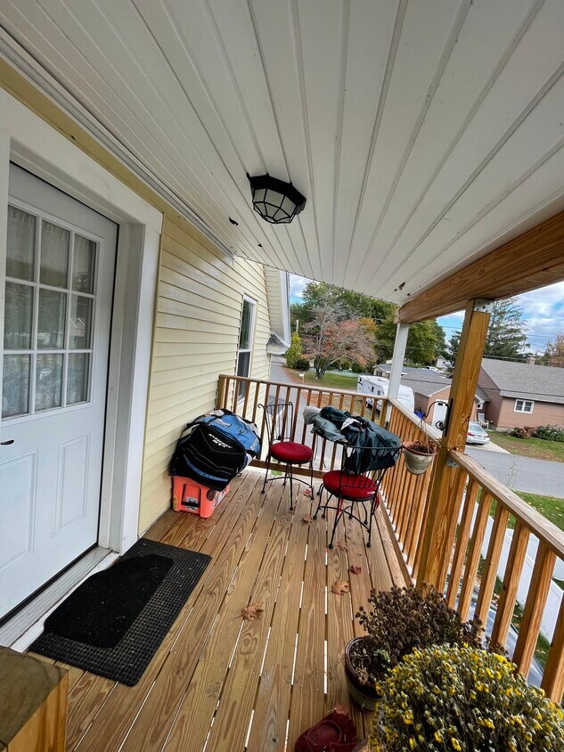 7 Glenridge Ave Unit 2, Manchester, NH 03102 Apartments in Manchester