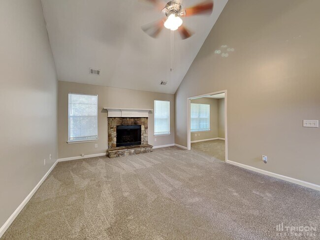 Building Photo - 538 Grove Pointe Court Locust Grove GA