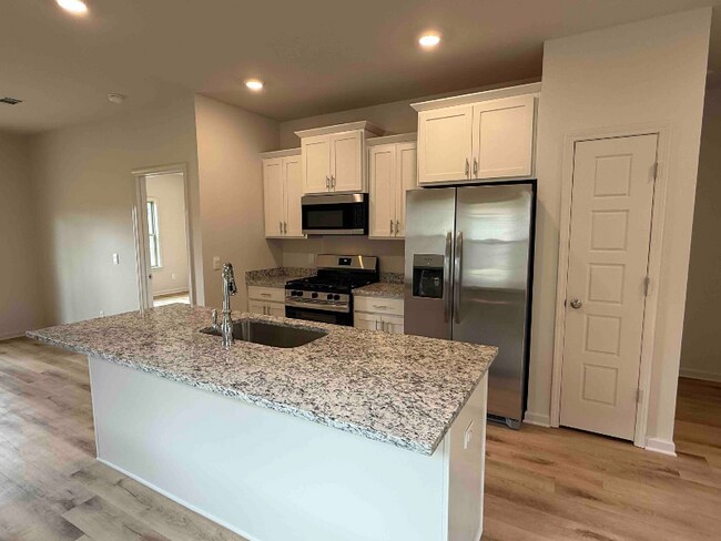 Foto del edificio - 603 Stillwater Cv