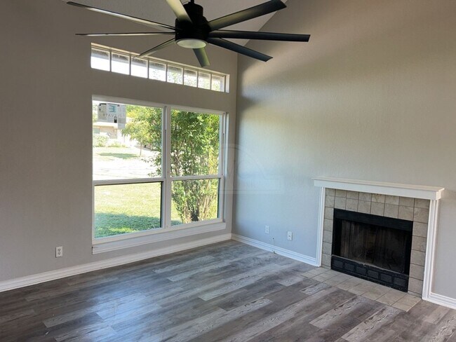 Foto del edificio - 2802 Delta Cir