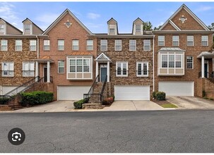 Building Photo - 10870 Brunson Dr