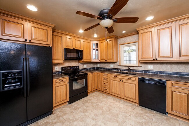 Foto del edificio - Lake Shores Ranch Home