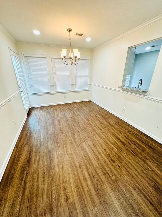 Building Photo - 3929 Sidney Lanier Blvd