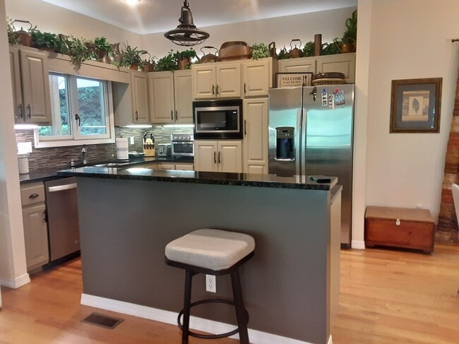 Photo - 71 Wilcox Dr House