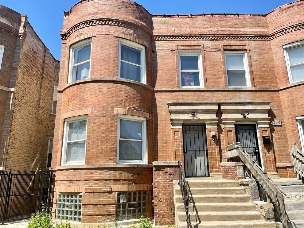 Primary Photo - 6344 S Vernon Ave