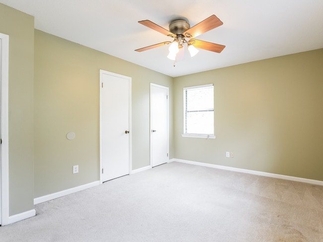 Building Photo - Hidden Gem