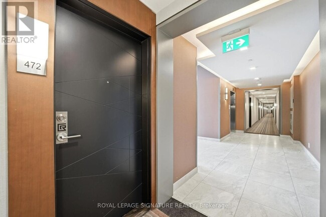 Photo du bâtiment - 1575 Lakeshore Rd W