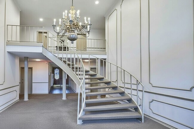 Foto del edificio - 2822 Briarhurst Dr