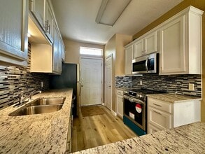 Building Photo - 1915 S 14th St