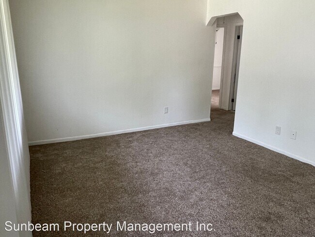 Foto del edificio - 3 br, 1 bath House - 27151 Grandmont
