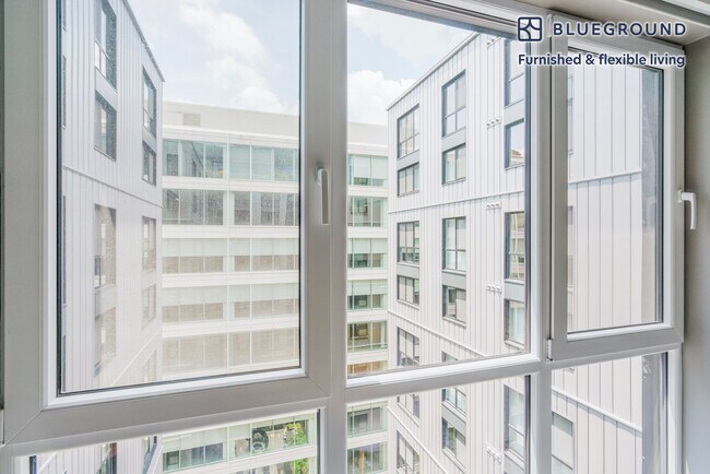 Foto del edificio - 1313 L St NW