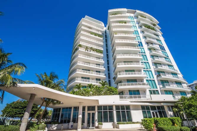 Capri South Beach - 1445 16th St