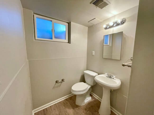 Foto del edificio - 1641 E 86th Pl