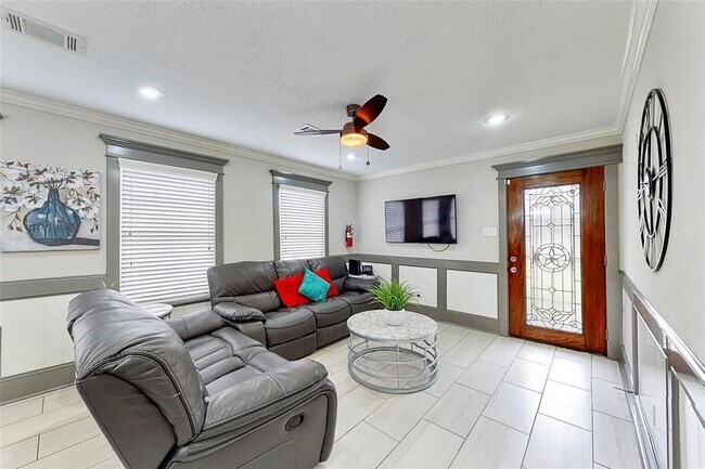 Foto del edificio - 7825 Cook Rd