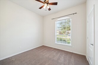 Building Photo - 205 Brookwood Park Ln