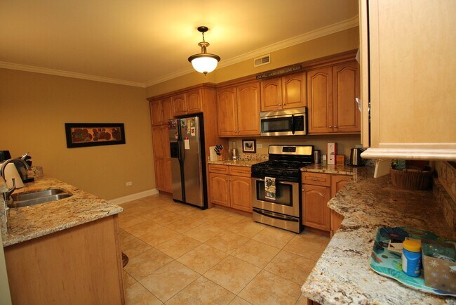 Building Photo - 10765 Clock Tower Dr
