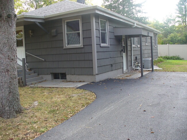Building Photo - 11293 Edgemere Ter
