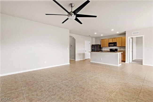 Foto del edificio - 15268 Yellow Wood Dr