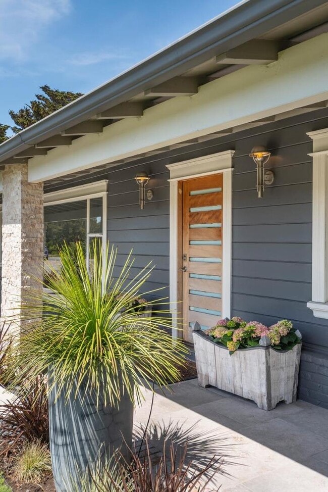 Building Photo - 1840 Black Mountain Rd