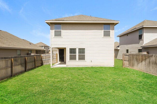 Building Photo - 9410 Dogwood Hill