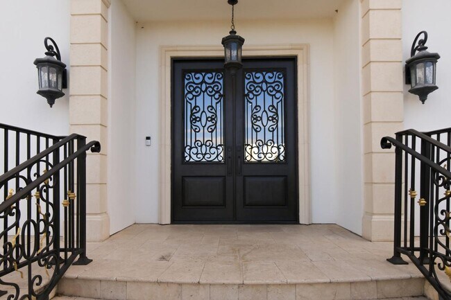 Foto del edificio - 15943 Viewfield Rd