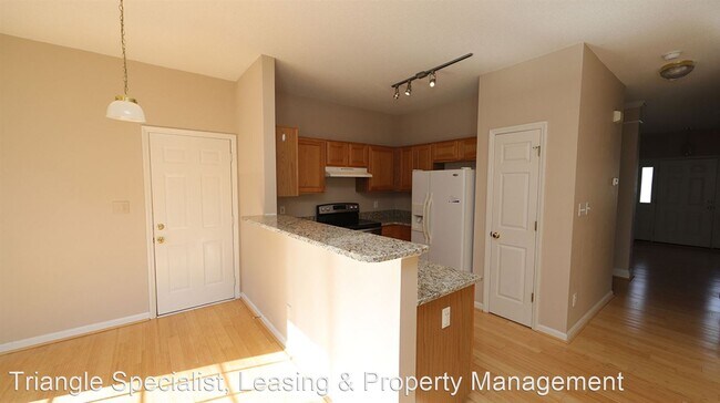Building Photo - 3 br, 2.5 bath House - 5305 Pitch Pine Court