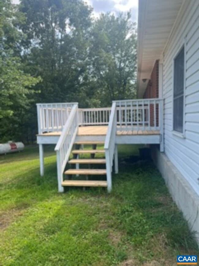 Building Photo - 90 Parrish Ln