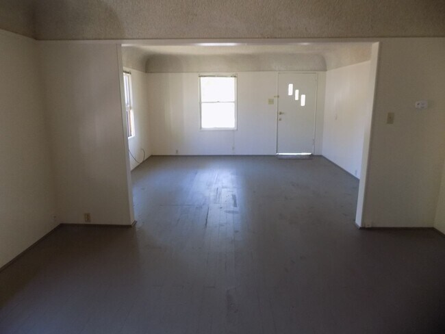 Foto del edificio - 1824 Nipomo St