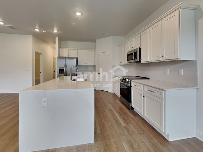 Building Photo - 4840 Rio Grande Cv