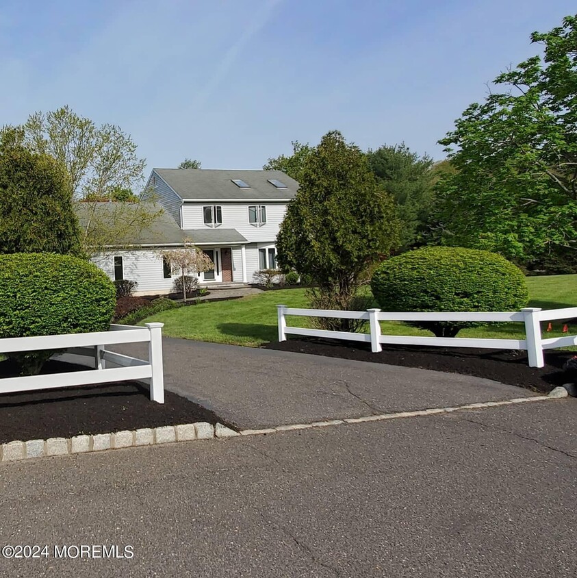 Foto principal - 1 Somers Ct
