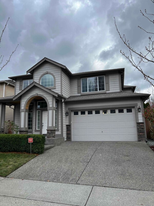 2010 142nd Pl SW, Lynnwood, WA 98087 House Rental in Lynnwood, WA