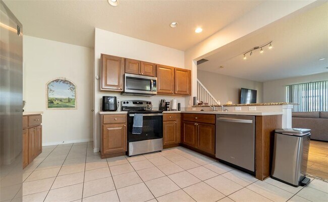 Building Photo - 4815 Pond Ridge Dr