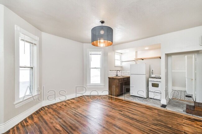 Foto del edificio - 219 Jackson St