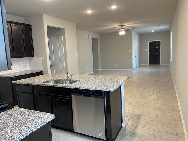 Building Photo - 5614 Tabula Rasa