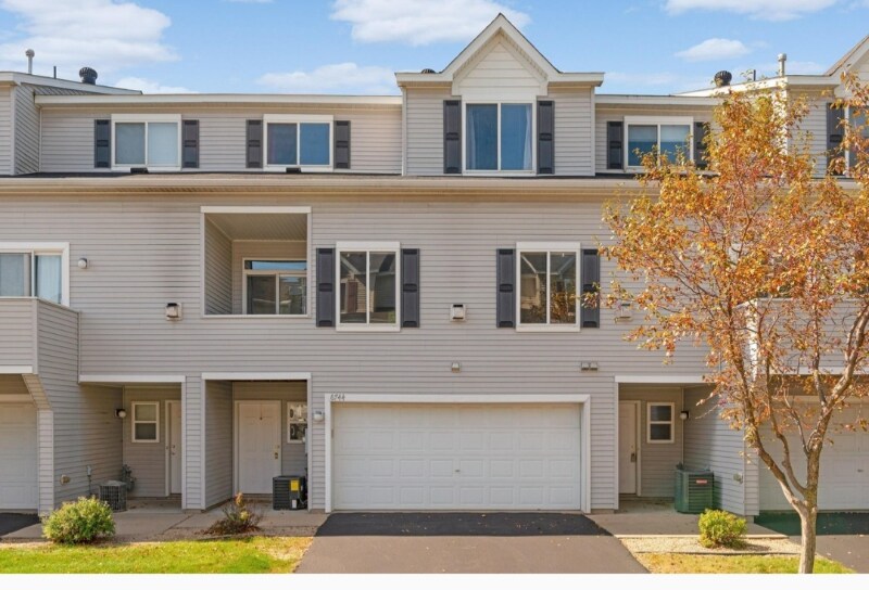 Foto principal - 6744 Meadow Grass Ln S