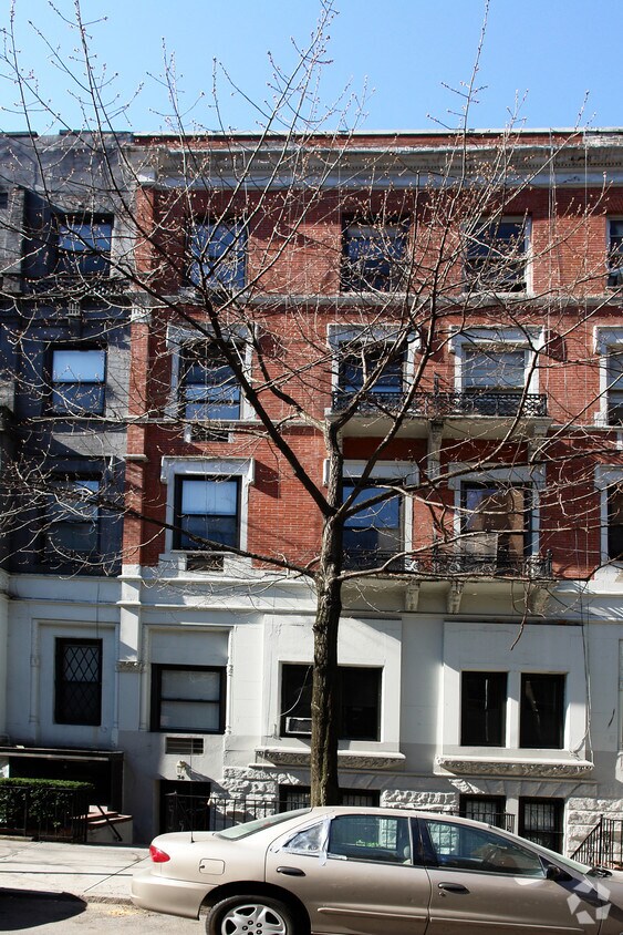 Building Photo - 34 W 83rd St