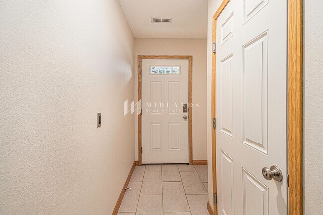 Foto del edificio - Southwest Omaha Townhome