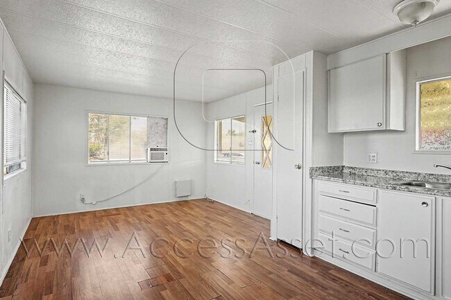 Foto del edificio - Spacious 1 Bed/1 Bath Manufactured Home In Menifee!