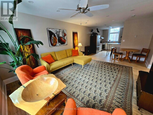 Photo du bâtiment - 266 Front St