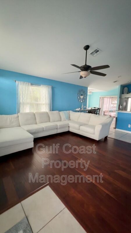 Foto del edificio - 11652 Pawley Ave