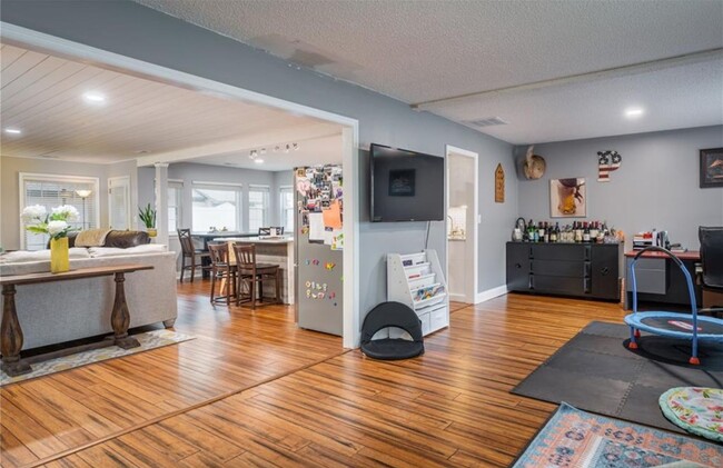 Building Photo - Amazing Ranch Home Rental in Virginia Beach!
