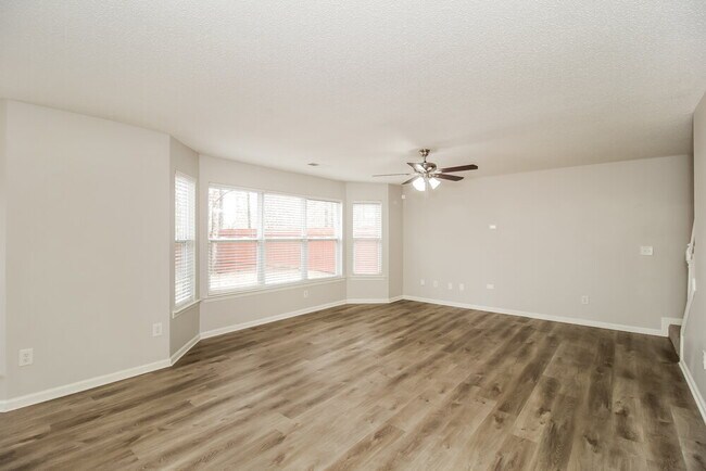 Building Photo - 494 Darbys Run Ct
