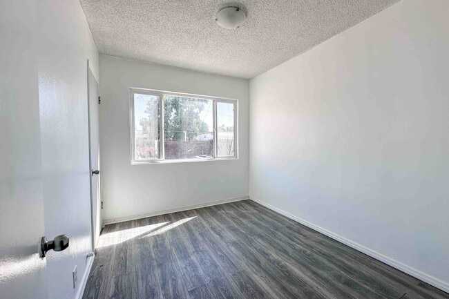 Building Photo - 1720 W Gage Ave
