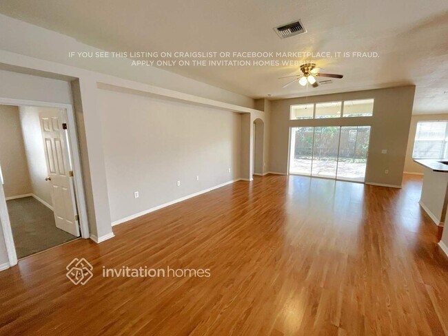 Foto del edificio - 22534 Roderick Dr