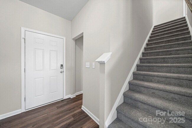 Building Photo - 133 Pumice Dr