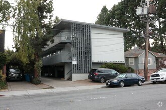 Building Photo - 23 N Ellsworth Ave