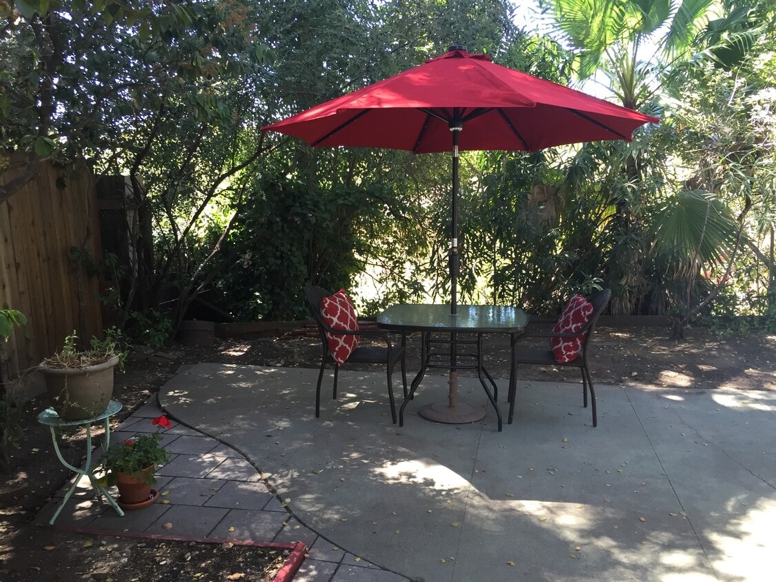 Private backyard (shared) - 1501 Carmel Dr