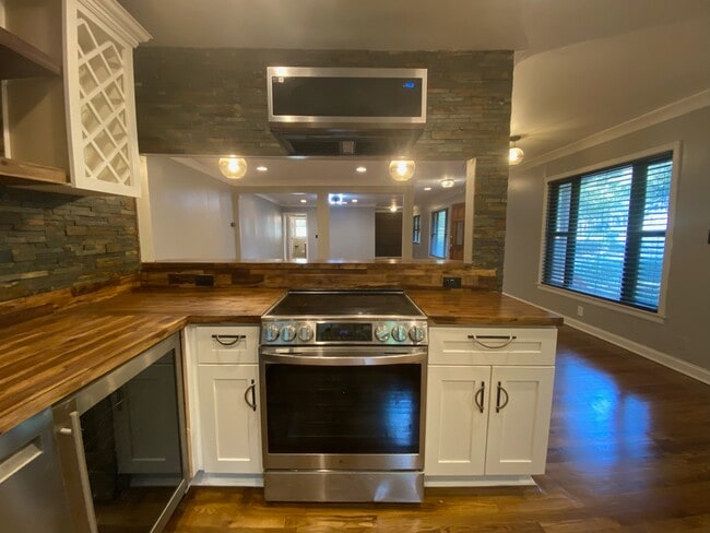 Cocina - 3483 Napoleon St